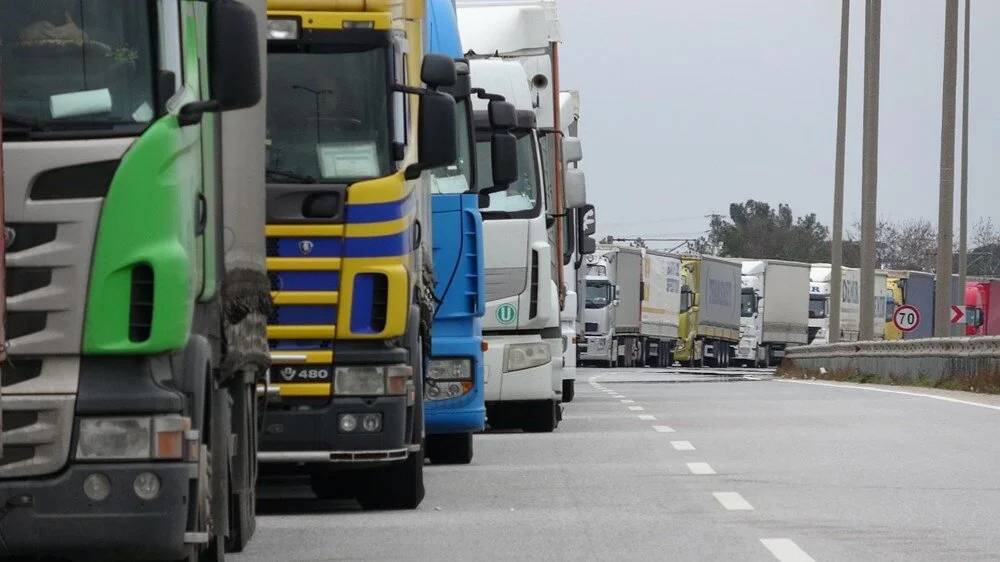 TIR'lar kapıda kaldı. Avrupa İhracatçılara bile vize eziyeti çektiriyor - Resim: 9